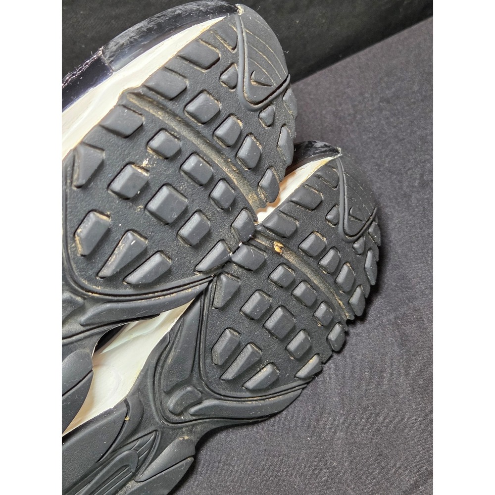 Nike‎ Air Max Plus TN Toddler Shoes Black White Red AT6144 100 Size 12C - Picture 9 of 9